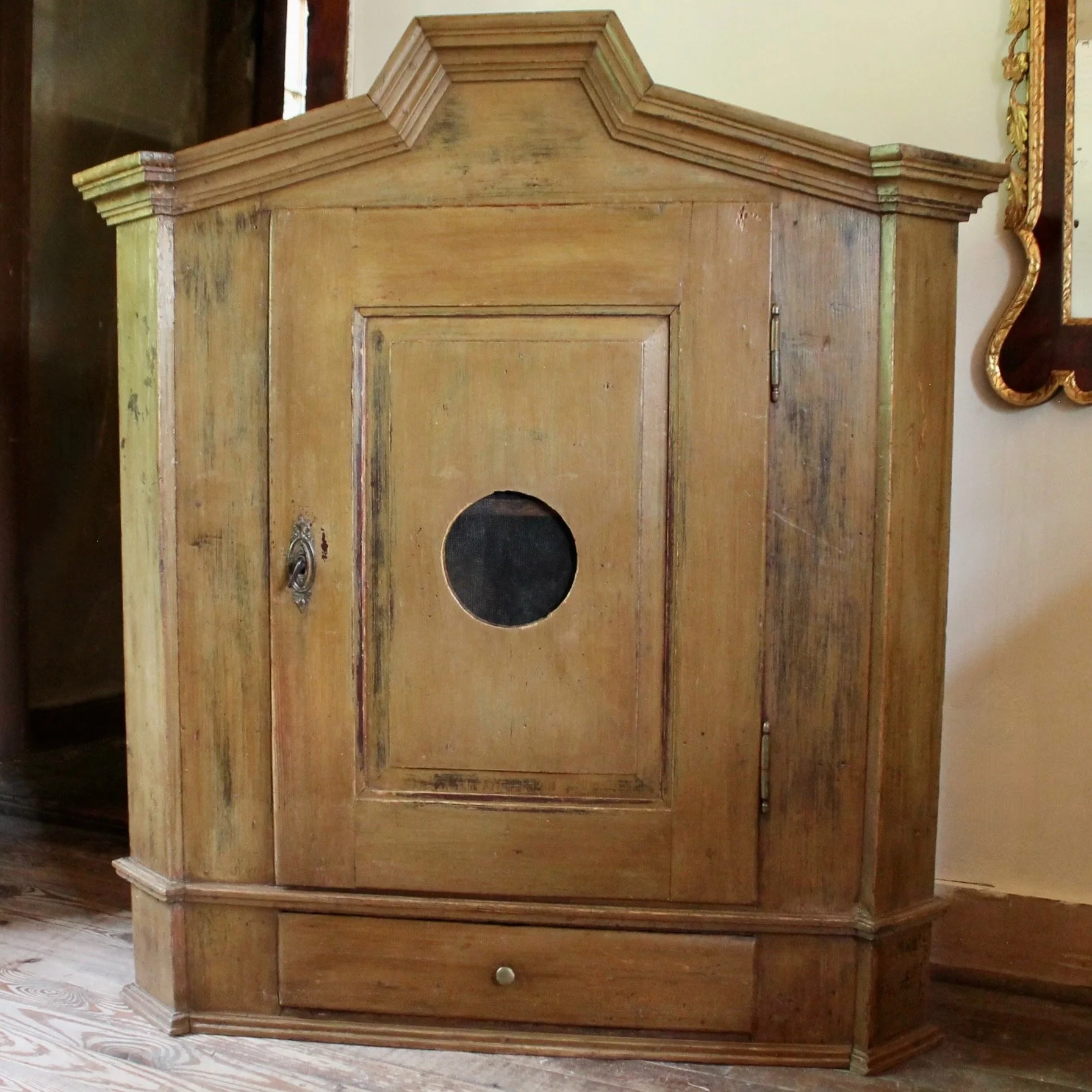 antique-swedish-painted-cupboard-19th-century (1)-front