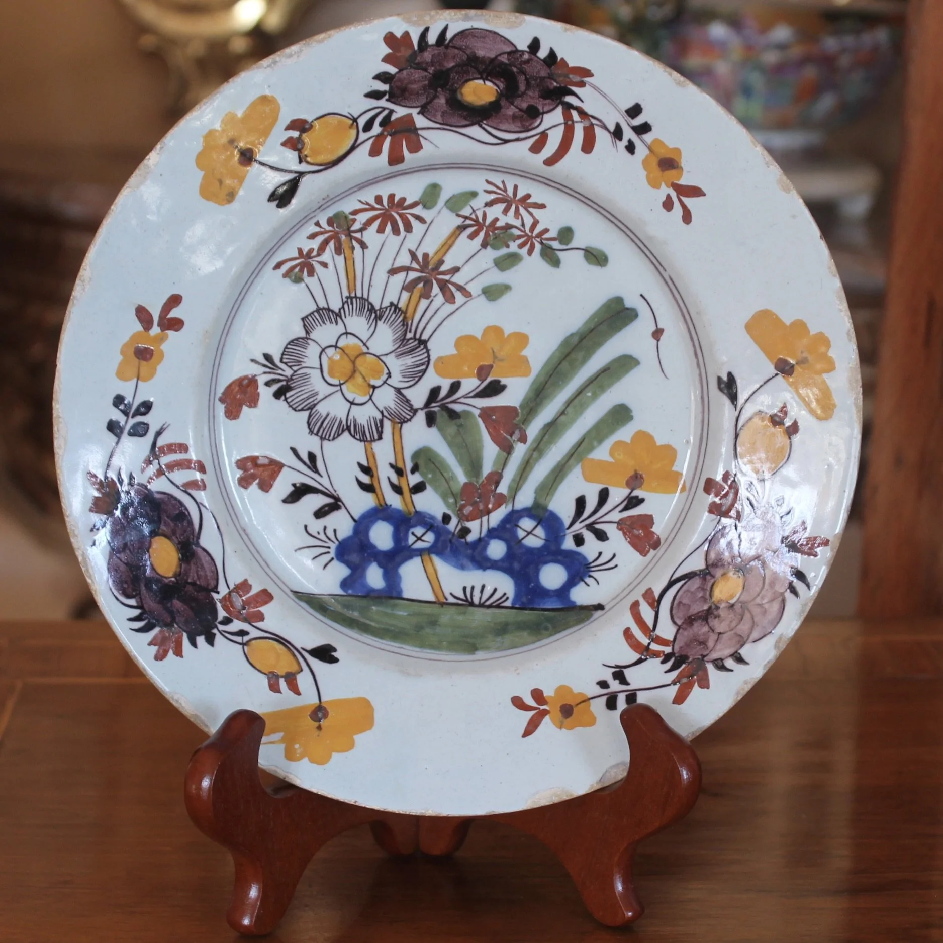 18th century Delftware Plate with yellow