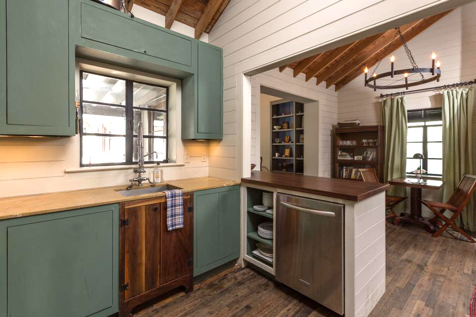 Sutherland_Kitchen.jpg
