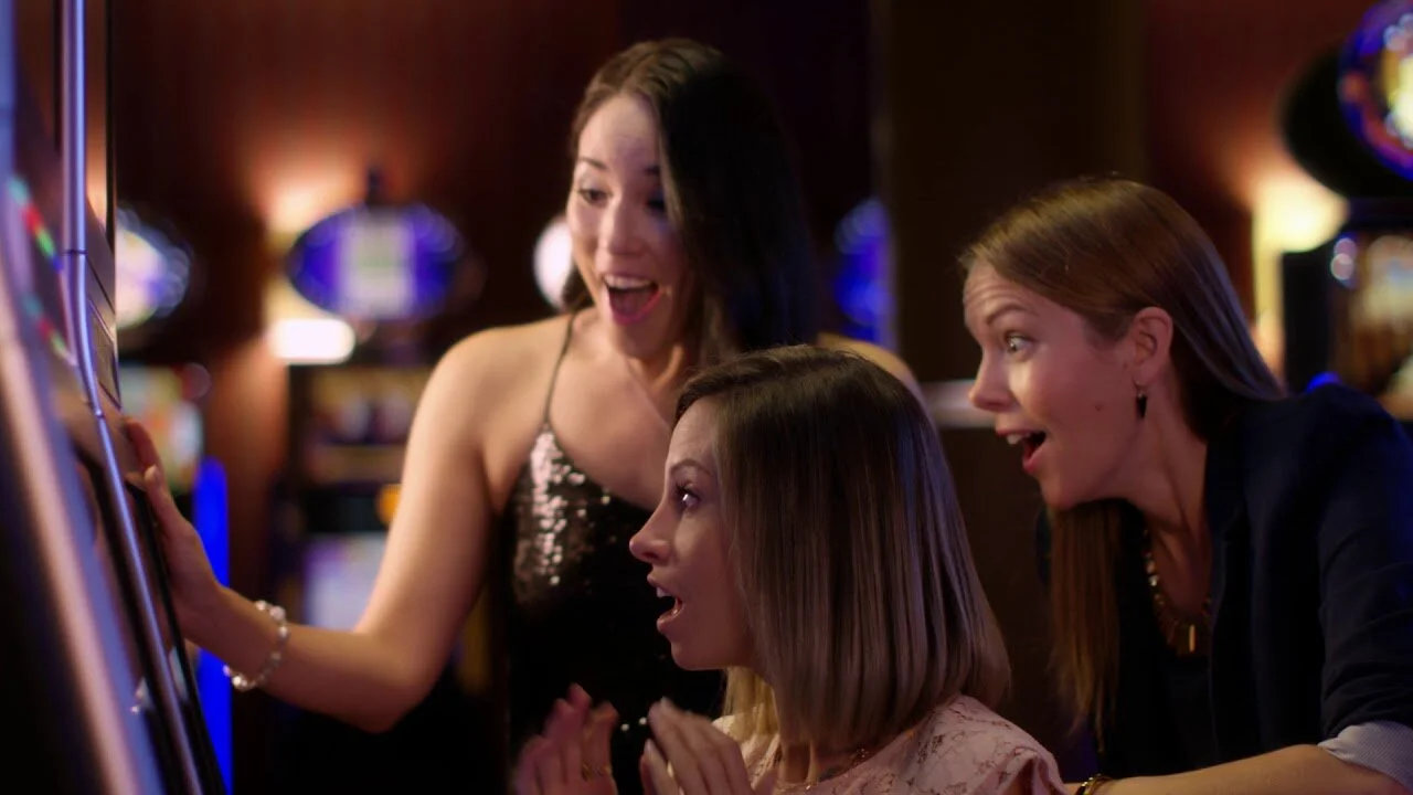 Join us for a free rose and drink specials! You could also win free slot play, up to $60 cash or a draw entry. Draw prize includes dinner, a show and free play for you and three friends. A draw will be made on October 31.