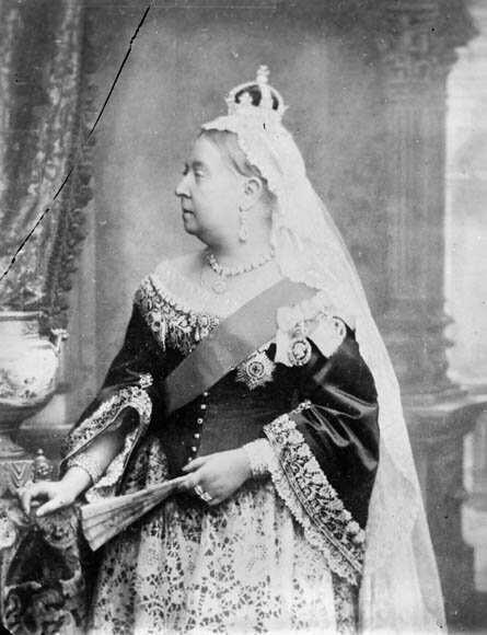 queen victoria diamond jubilee 1897 mouse queen.jpg