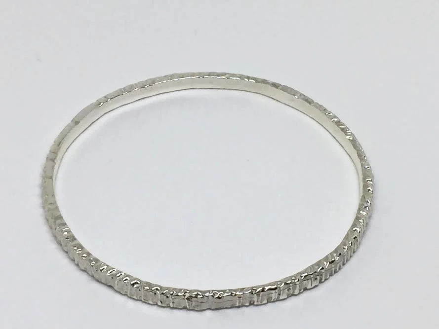 banglepolishedclose.jpg