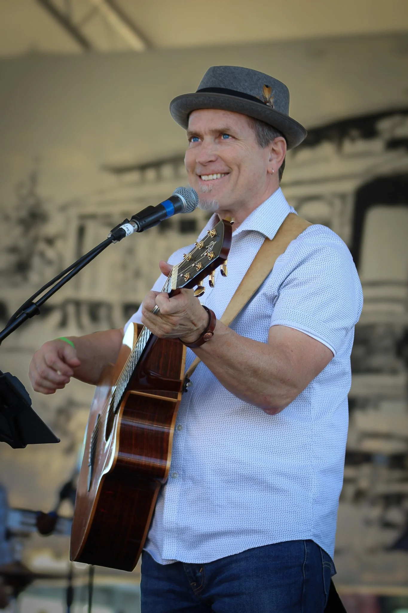 Steve Fulton Music at Hyde Park Street Fair