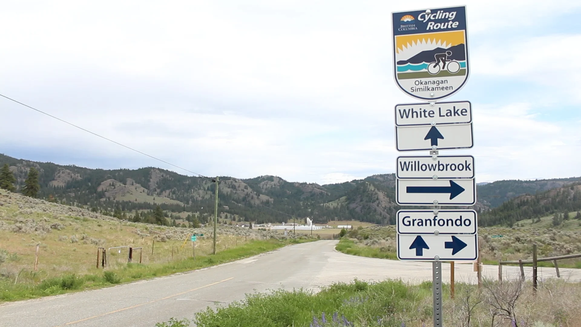 Cycling Sign - White Lake Willowbrook.jpg