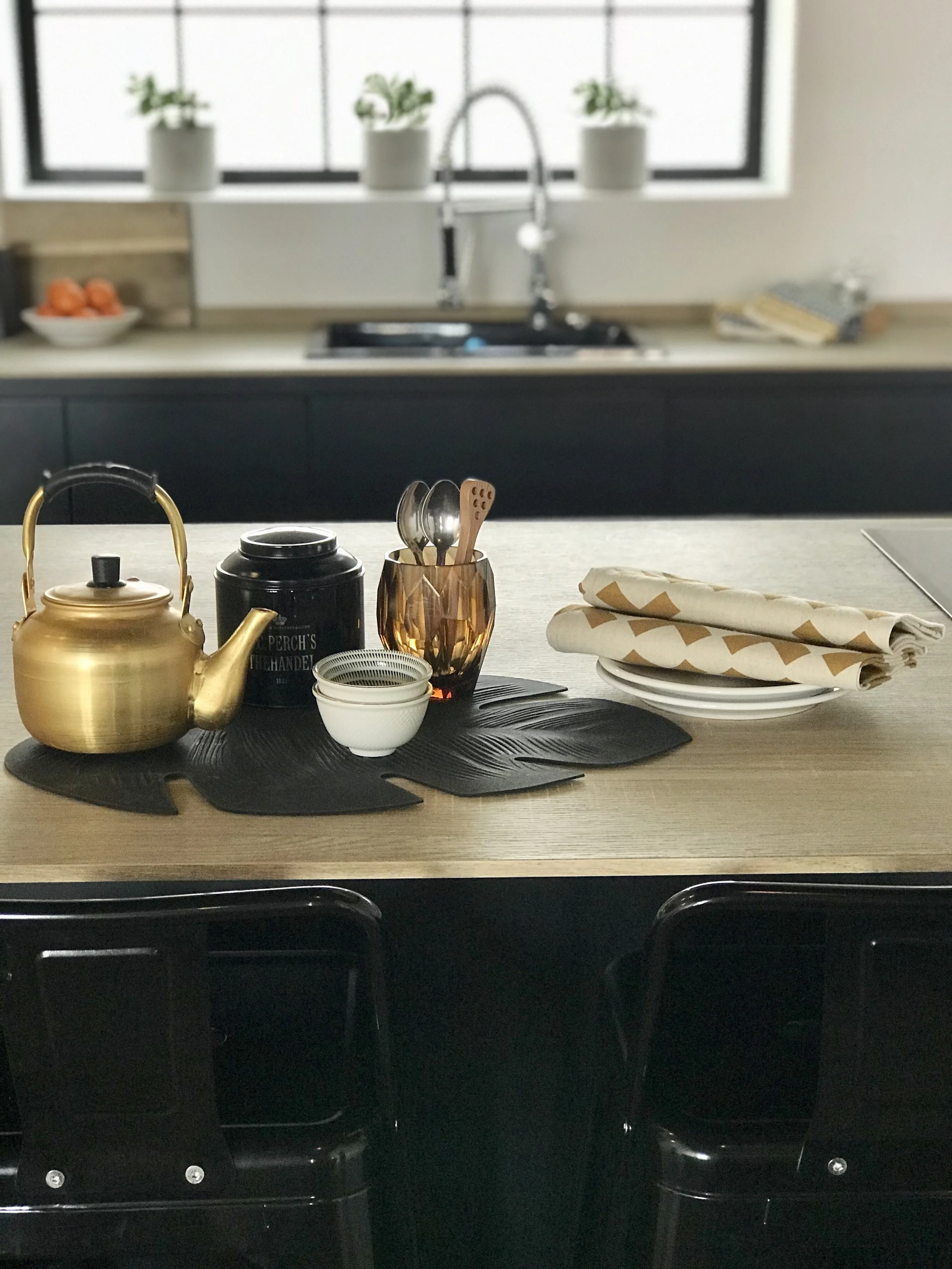 Modern kitchen staging