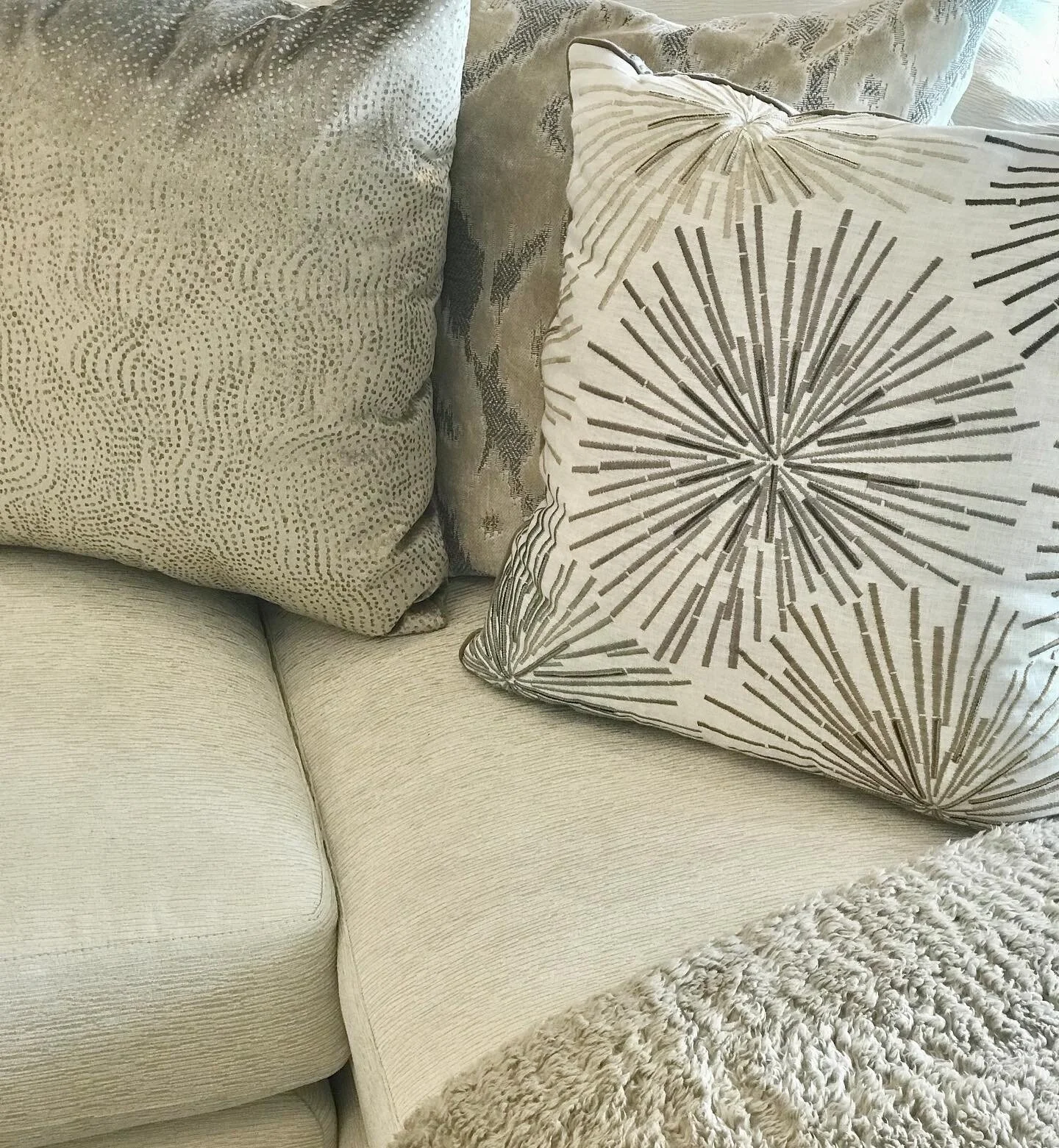 Home Staging living room textured sofa 