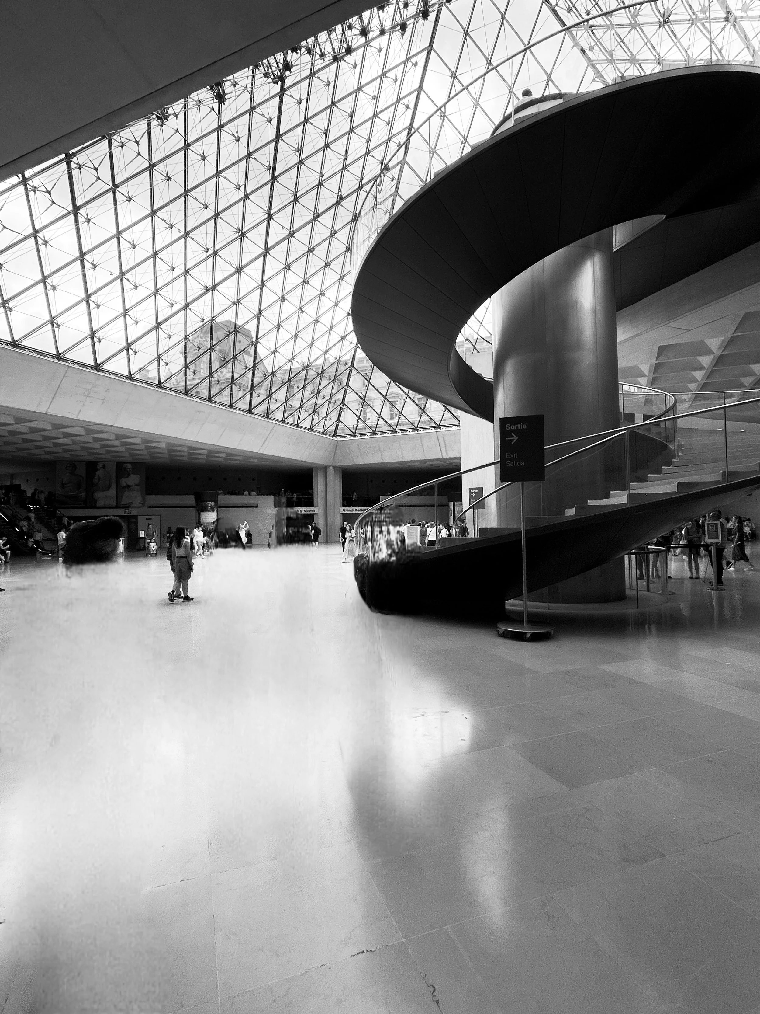 Paris Louvre Under Pyramid.jpg