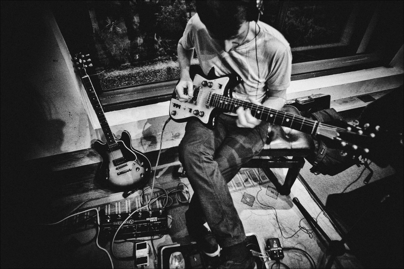 Late 70's Borisov Solo II with onboard Distortion & Phase