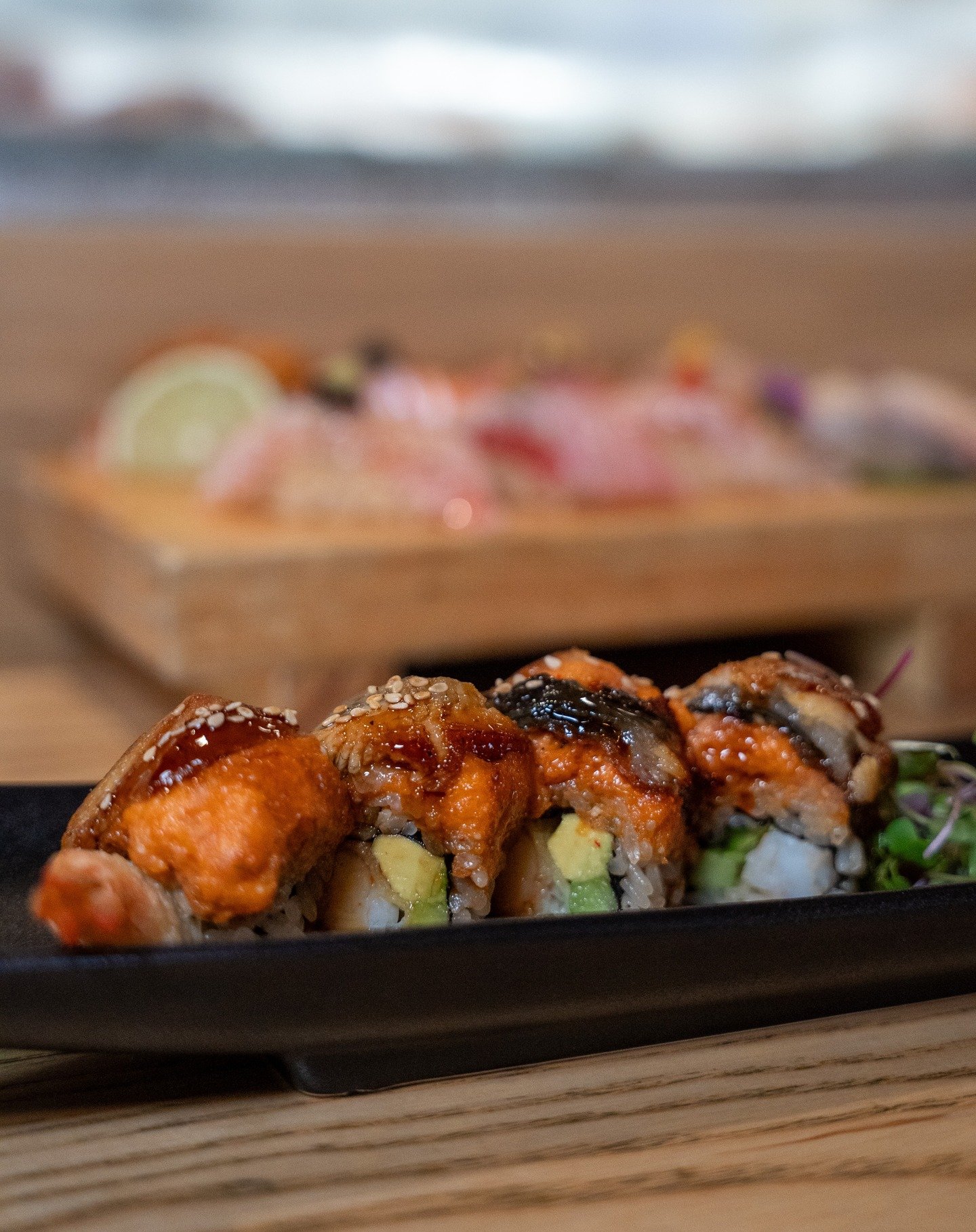 Crispy, smoky, and straight-up satisfying 🍤🔥
Our unagi &amp; shrimp tempura dish brings rich flavors with the perfect crunch.
Now serving at Izakaya Osen&mdash;come hungry.

#IzakayaOsen #LosAngelesEats #DTLAfoodie #JapaneseComfortFood #LAeats #Sil