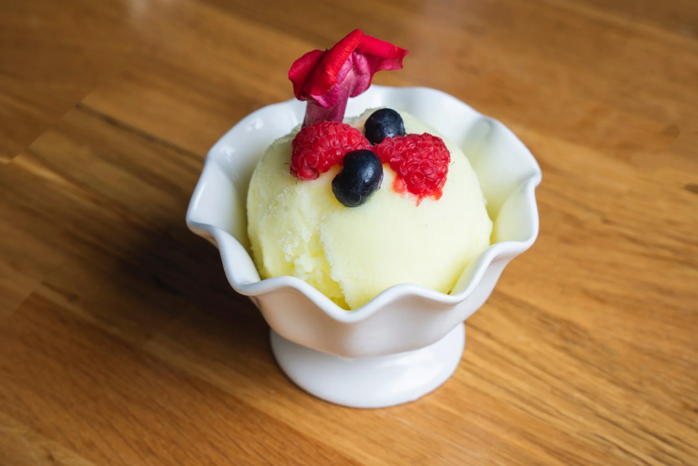 #DineLA 🫕 #TestingMenu

🍋 YUZU SORBET 🍋