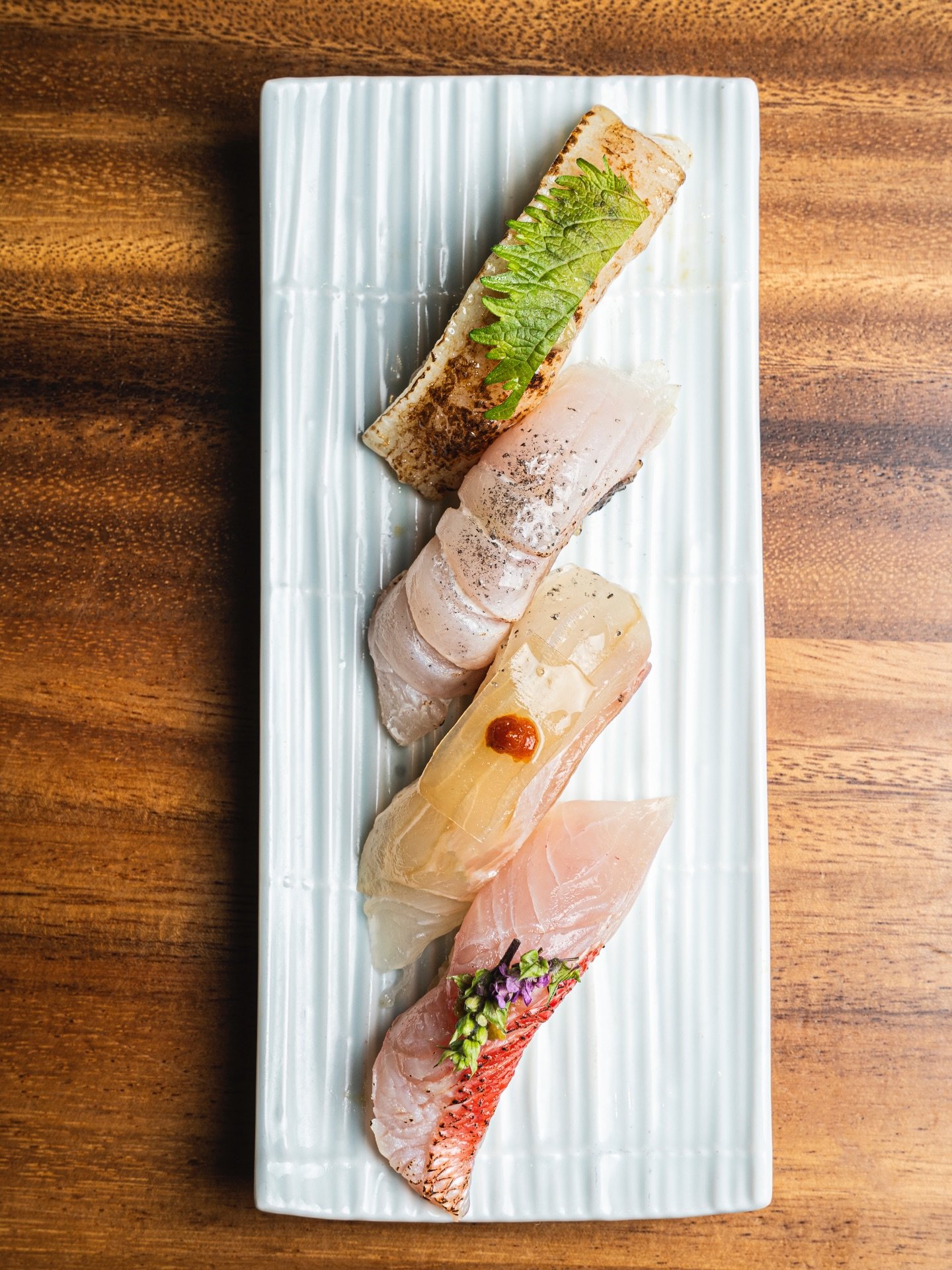 6th Course of Omakase : Premium Sushi Omakase 🥢
A selection of four exquisite sushi pieces, handpicked by the chef to highlight the freshest seasonal flavors.