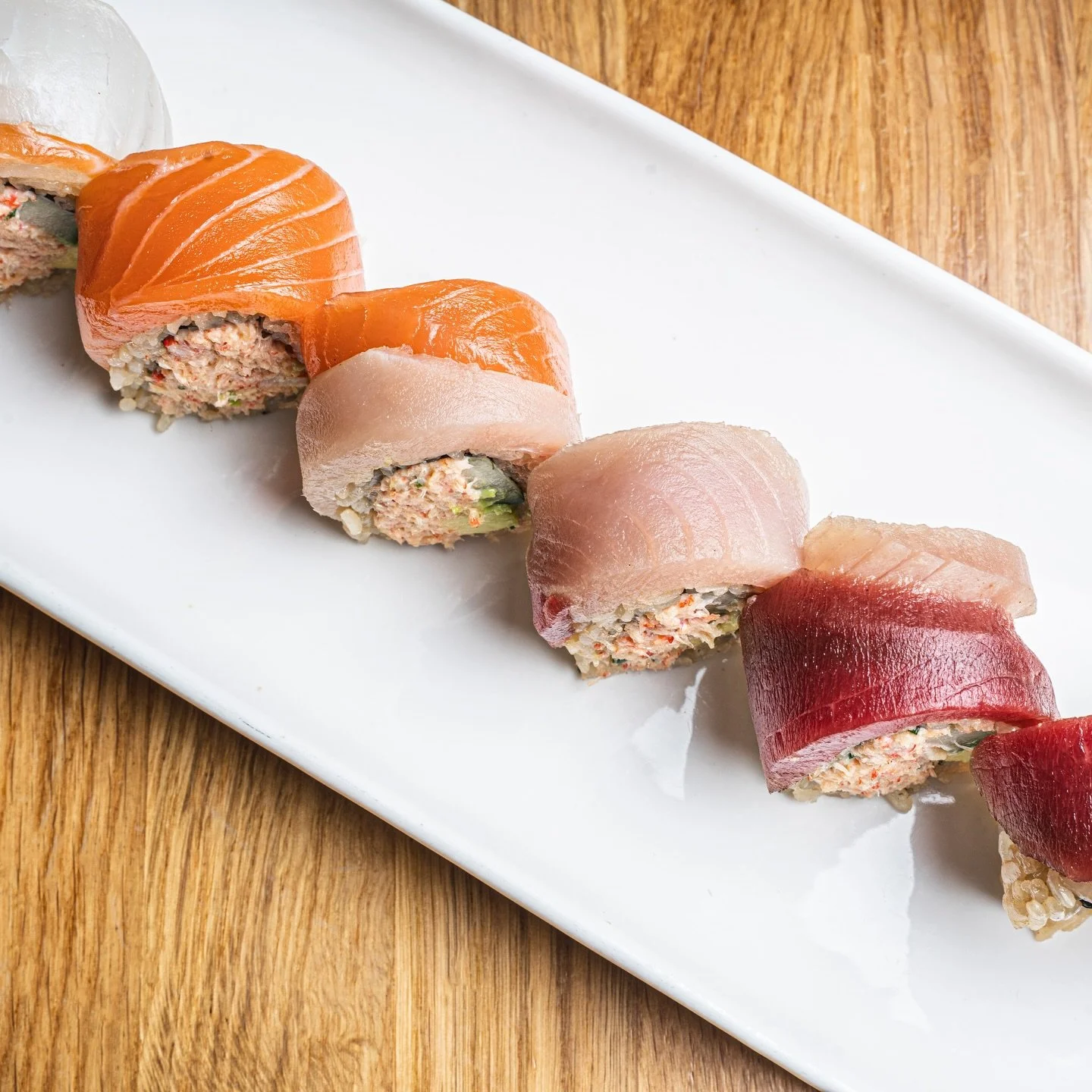 A little color for your table. 🌈 Our Rainbow roll starts with a classic California roll and is topped with five types of chef&rsquo;s choice assorted fish. Fresh, flavorful, and always a crowd favorite at Izakaya Osen.