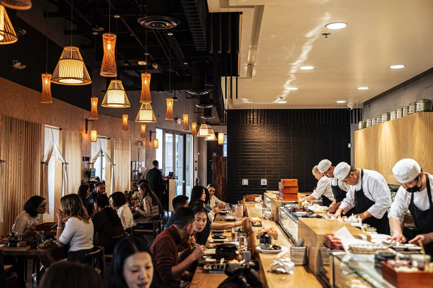 Hello Thursday ✨

The weekend is almost here and tables are filling fast.
Book your spot before we&rsquo;re fully booked and let us take care of the rest 🍣🍶

Fresh sushi, sizzling kushiyaki, and good vibes waiting for you at Izakaya Osen.

Reserve 