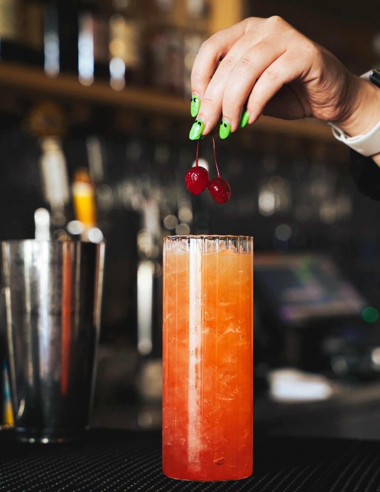 Turn your night upside down 🍍✨

Our Upside Down Pineapple blends Vanilla Absolut Vodka with tropical pineapple for a smooth, sweet, and irresistible sip 🥢💛 A little fun, a little fancy, all Izakaya Osen vibes.