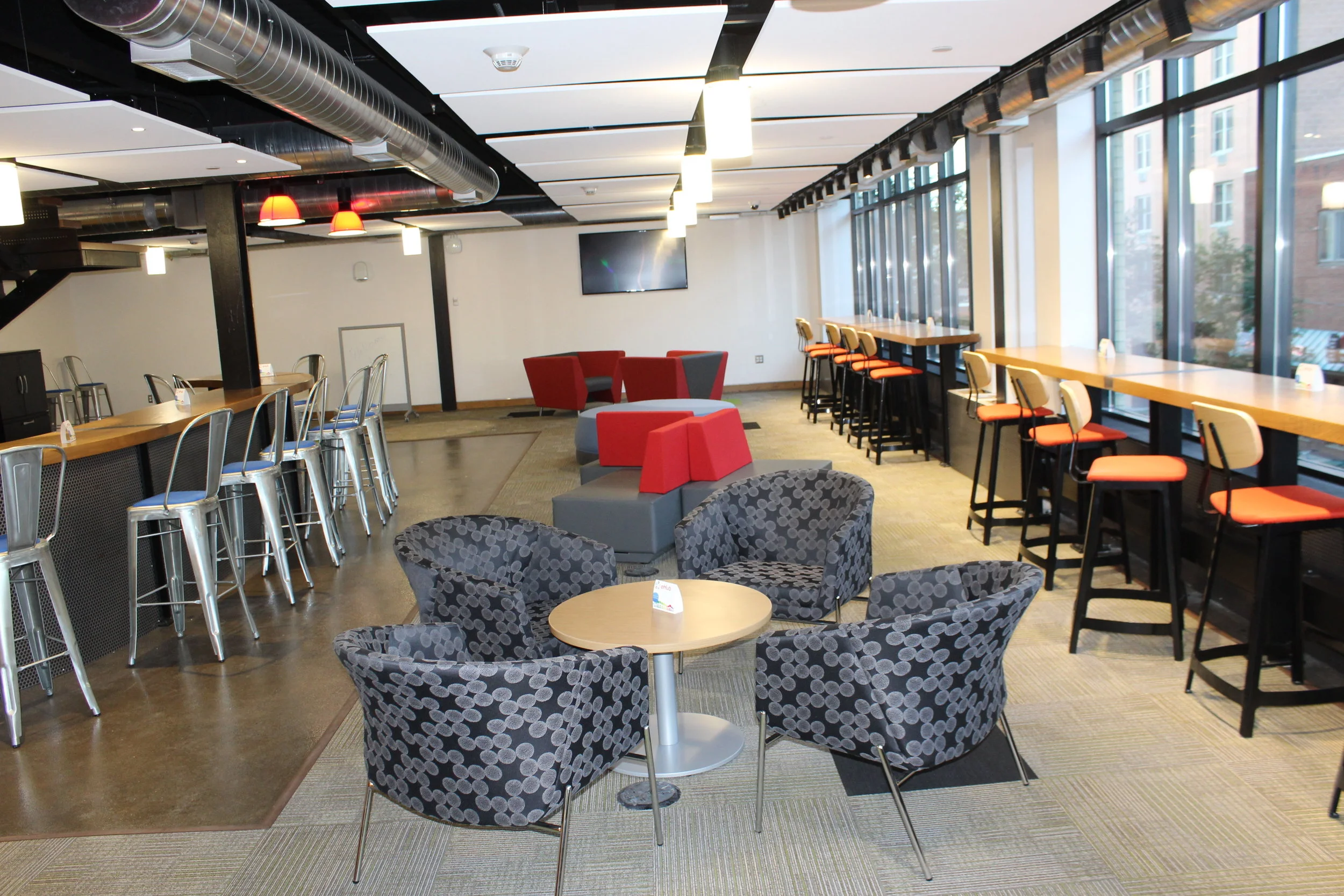 2nd Floor Main Area 02.jpg