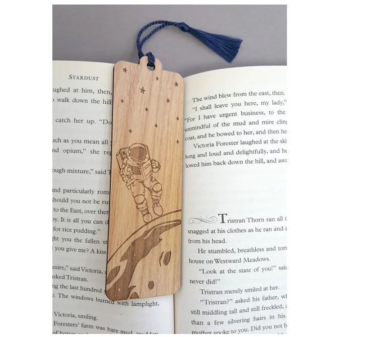 Bookmark-02.jpeg