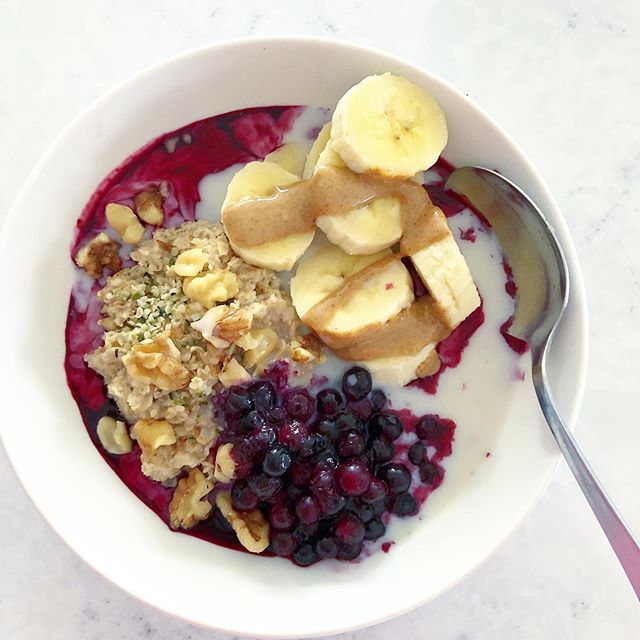 B R E A K F A S T  G O A L S &mdash;  Throwing back to a day when I was enjoying this masterpiece of a breakfast bowl in the comfort of my home, likely wearing sweats, listening to music with my hair in the highest possible top knot... Today is not t