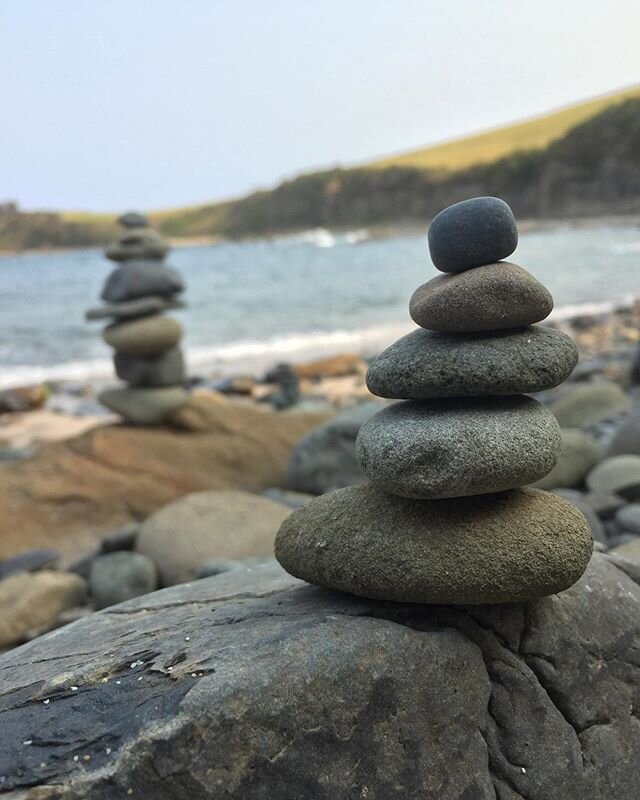 Stepped out for some beach time. .
.
#howellsabout #beach #cairns #rocks #meditate #breathein #breatheout