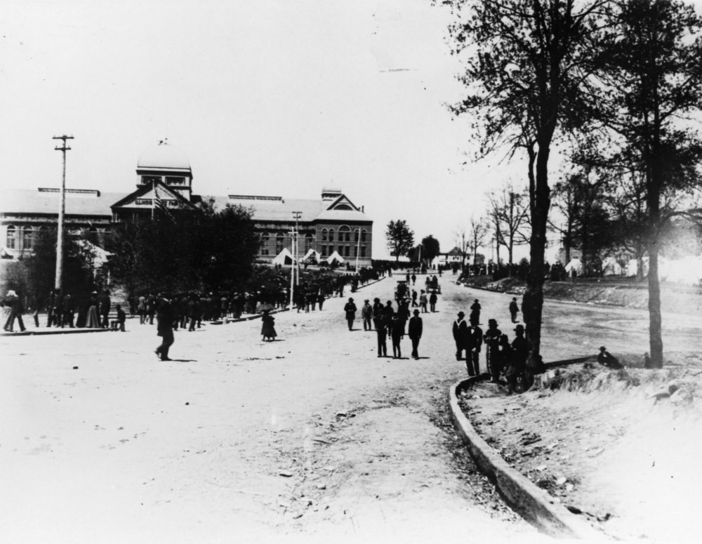 91-568002 SVC-LL Exposition building - Circa 1895.jpg