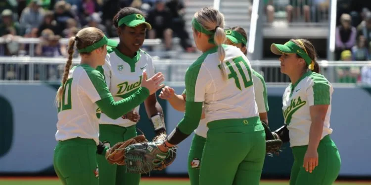 Shannon Rhodes’ pinch-hit home run helps No. 4 Oregon complete series sweep of Stanford