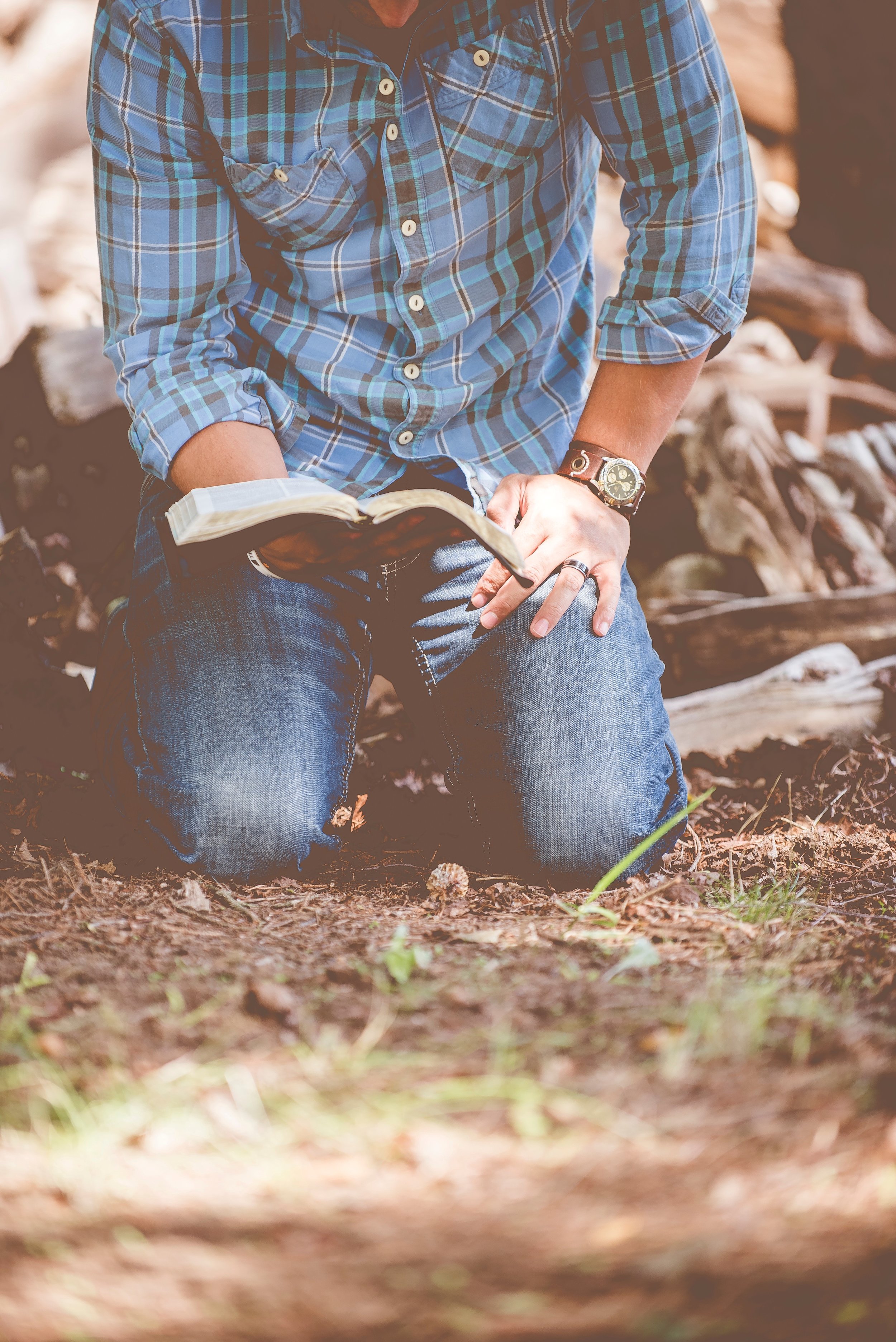 Reading on knees.jpg