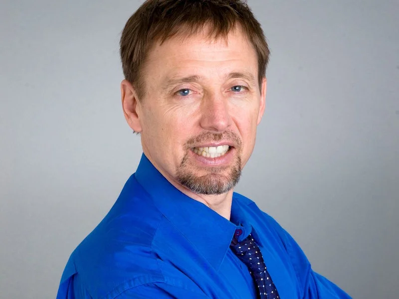 Chris Voss: Playful and Courageous Negotiation