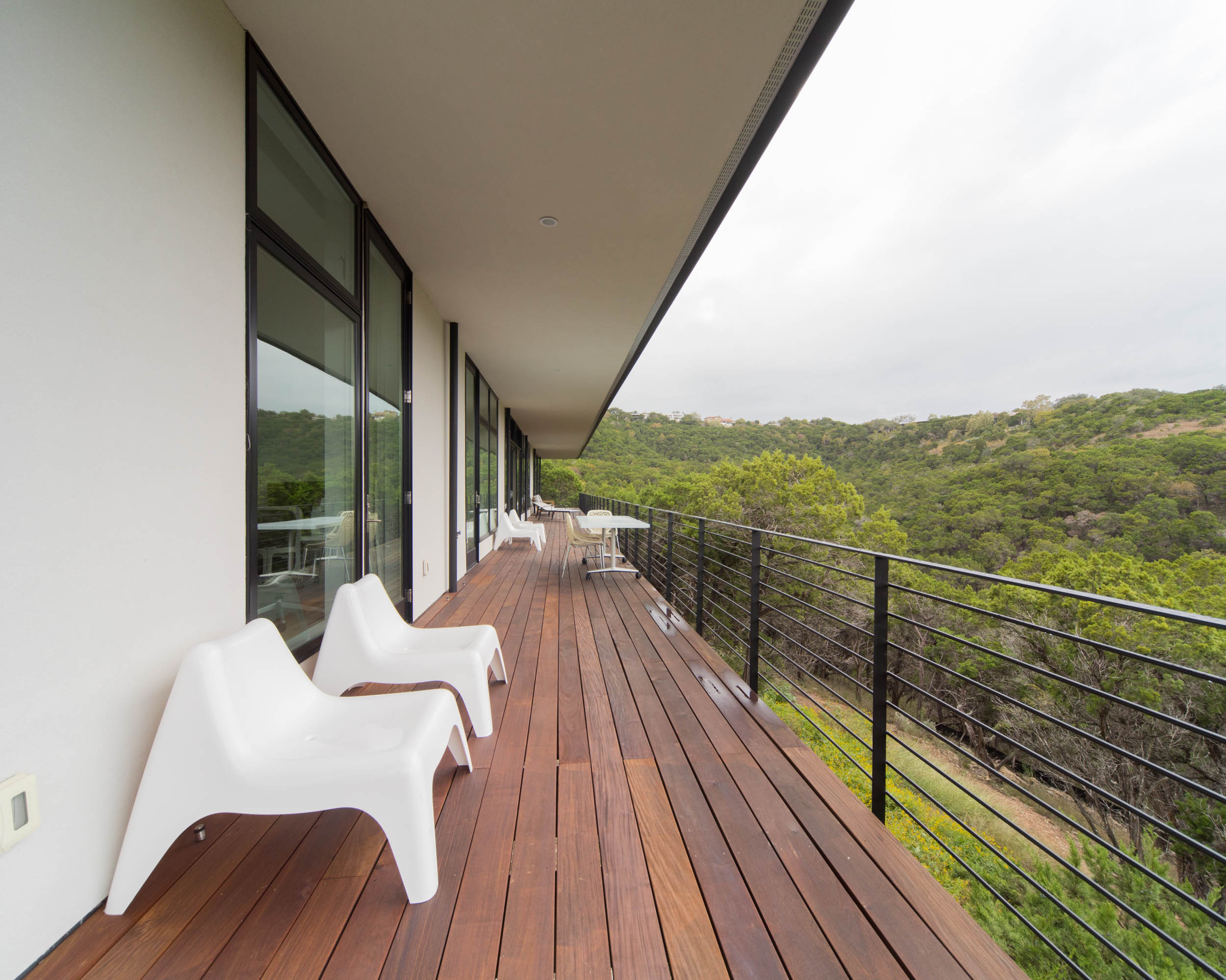website-gallery-airbnb-all-about-views-3.jpg