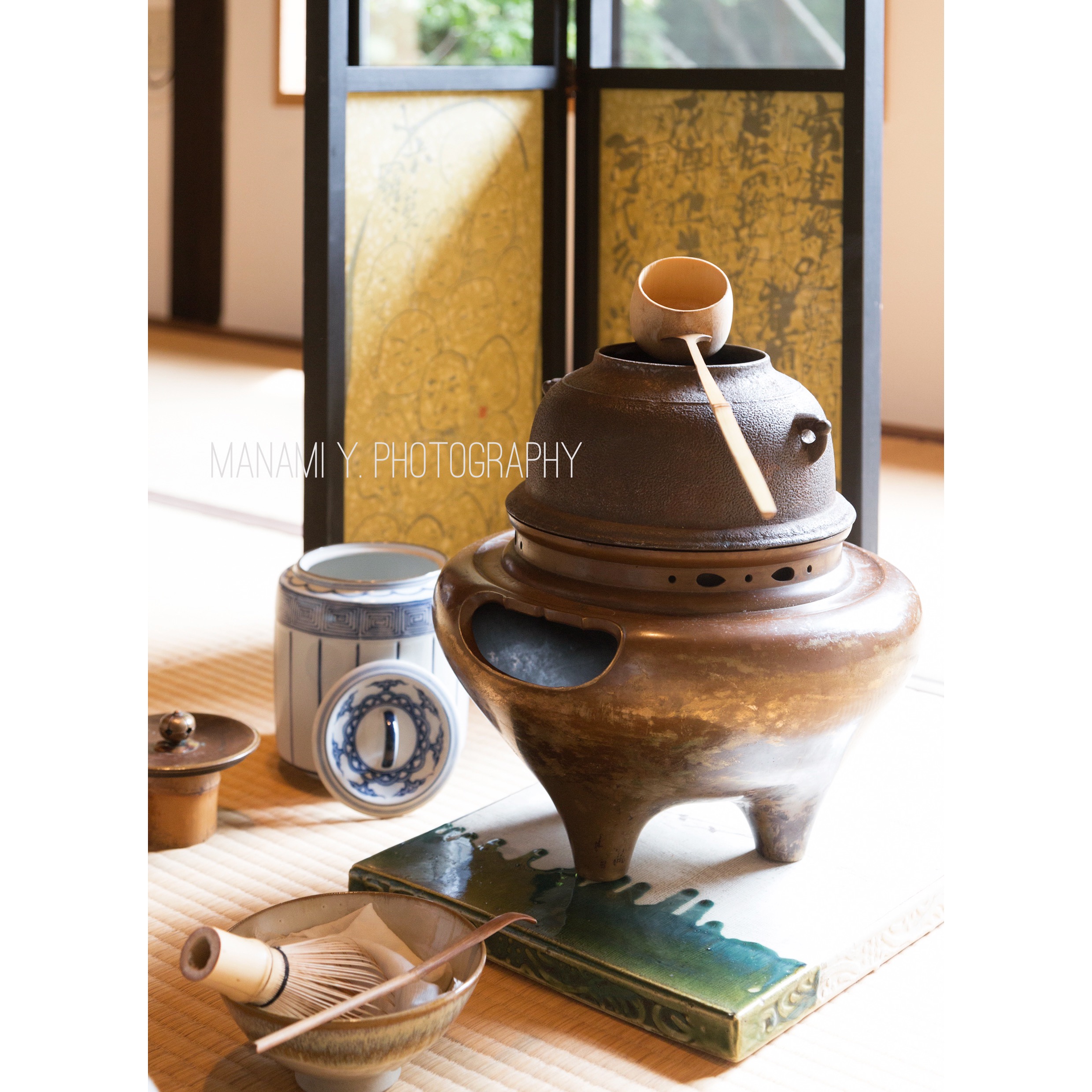 The Japanese tea ceremony. A traditional and ceremonial way of preparing and drinking green tea, typically in a traditional tearoom with tatami floor.