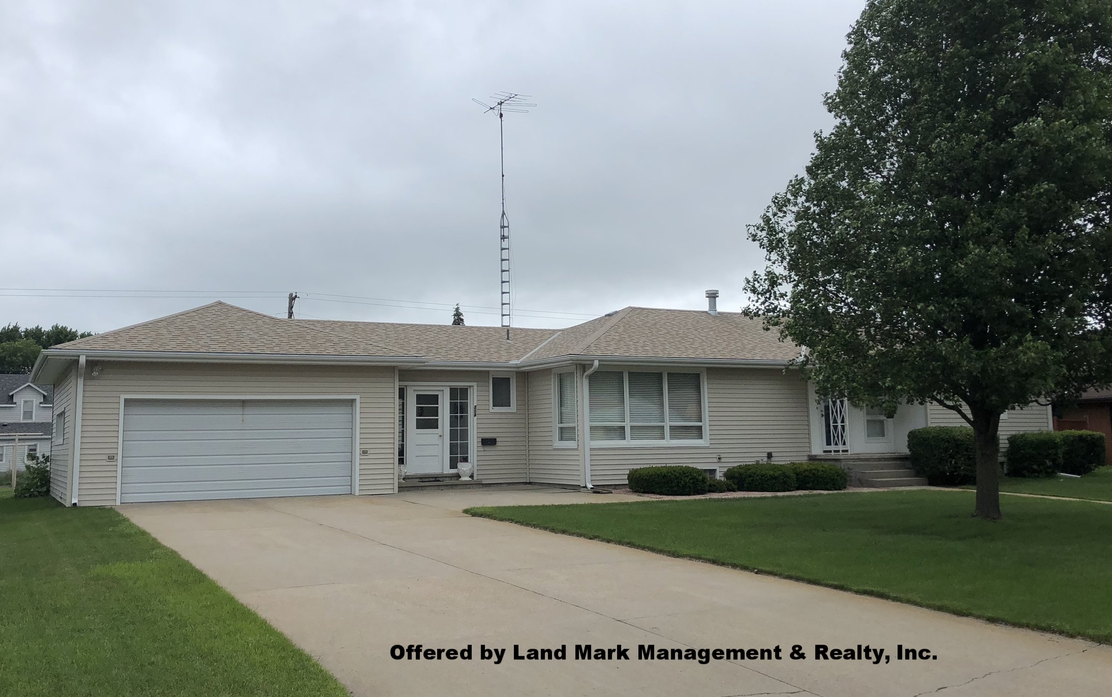 214 East 3rd Street — Schuyler, Nebraska