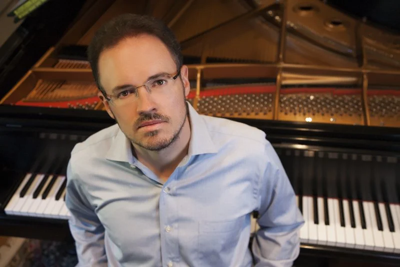 Pianist Matthew Bengtson