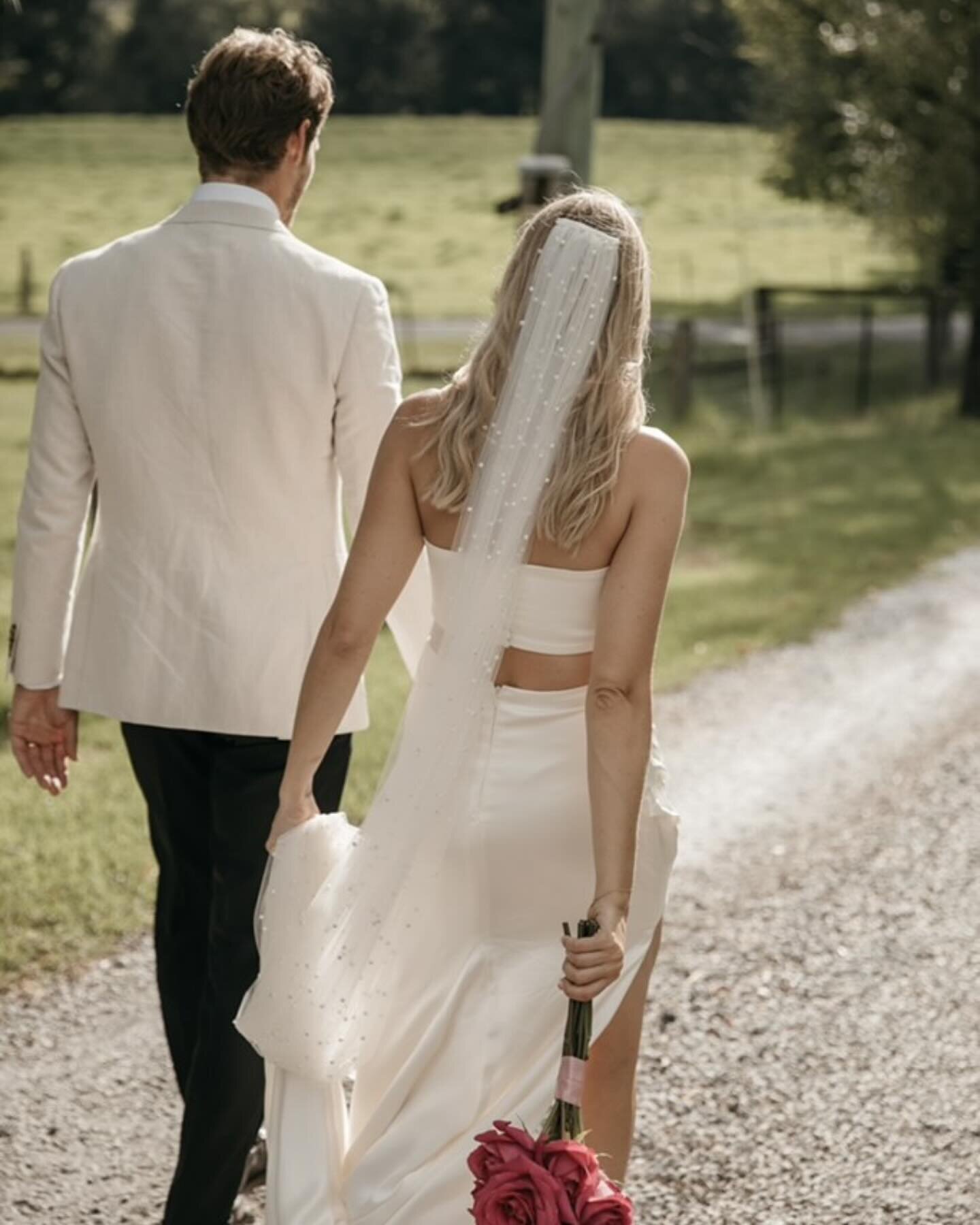 &bull; REAL WEDDING &bull; 

Our dearest friends Tim &amp; Danni 🌷

Photography - @huntermanuel_weddings 
Coordination - @daysliketheseevents 
Flowers - @ivylanecollective 
Hair - @whyldhair 
Makeup Artist - @karinaprebblemakeup 

#WeddingDay #Weddi