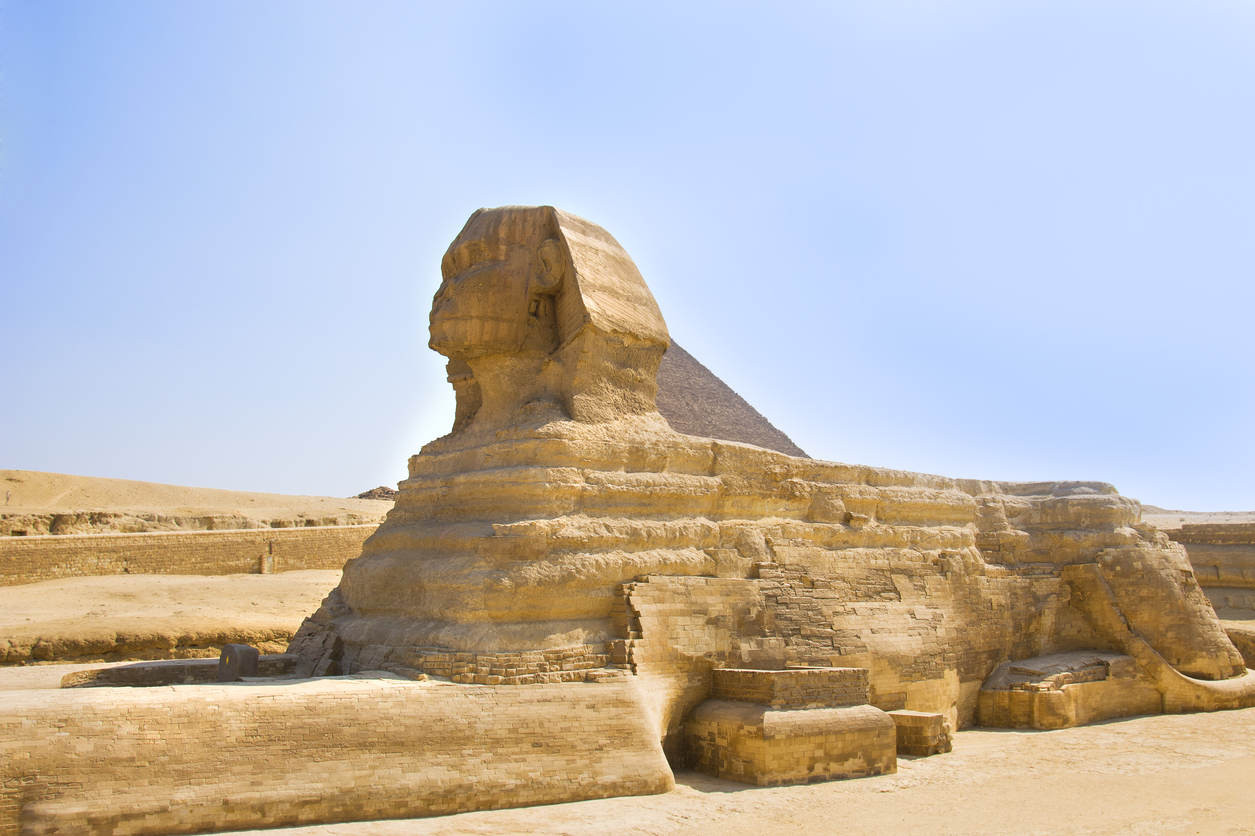 Guardian-Sphinx-guarding-the-tombs-of-the-pharaohs-in-Giza.-Cairo,-Egypt-689626132_1258x839.jpeg