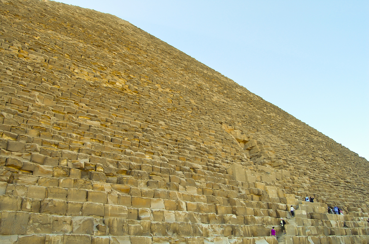 The-Great-Khufu-Pyramid-of-Giza---Cairo-850936182_1260x836.jpeg