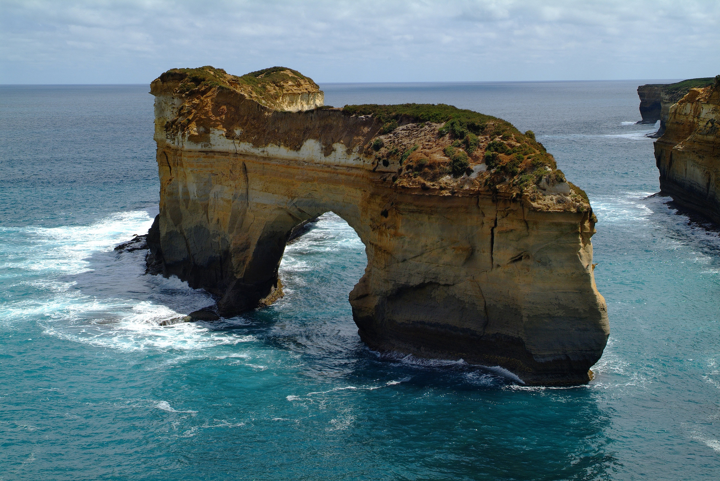 Australia,-Great-Ocean-road-916164888_3071x2055.jpeg