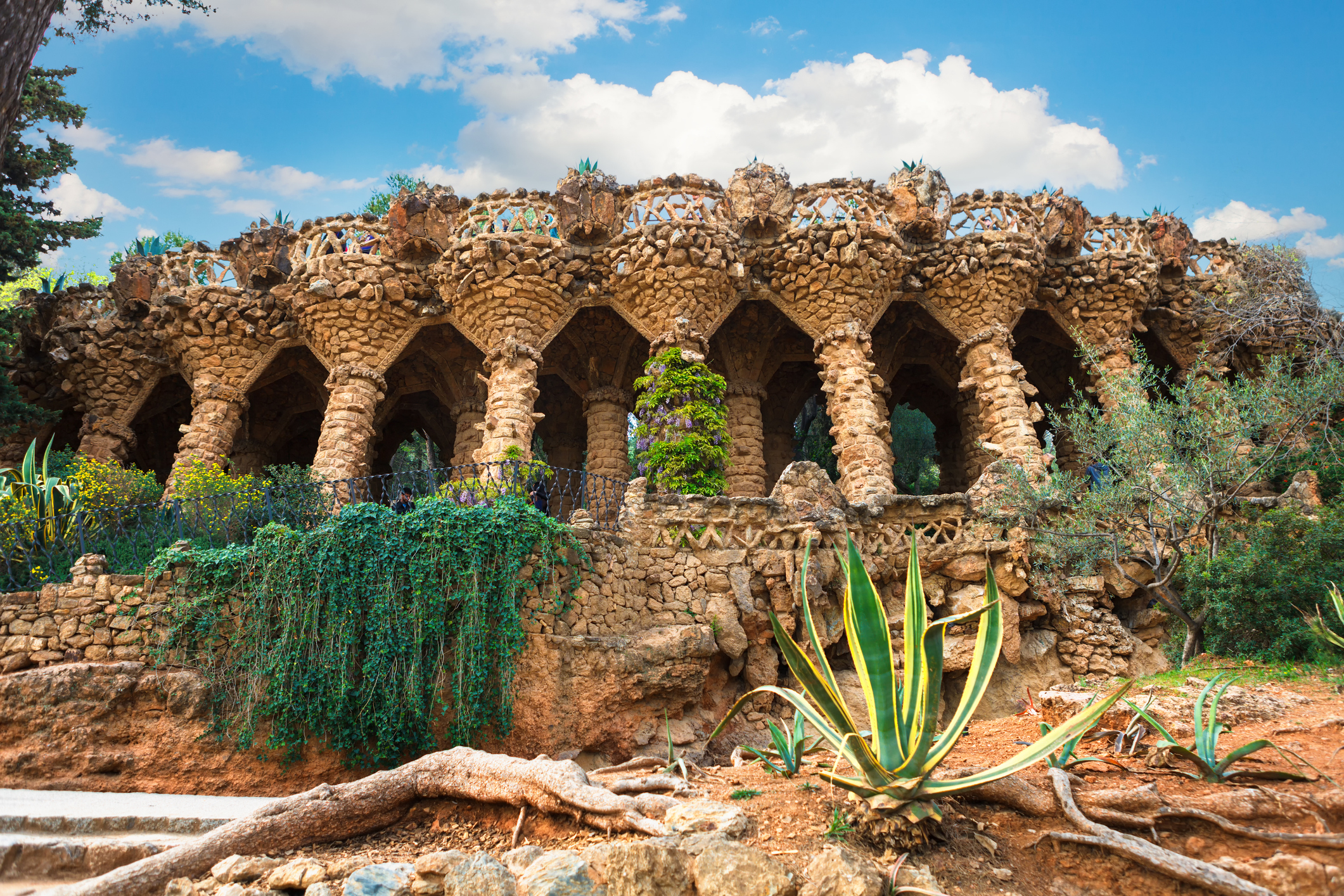 columns-in-Park-Guell-by-Antoni-Gaudi-in-Barcelona,-Spain-625860416_2125x1416.jpeg