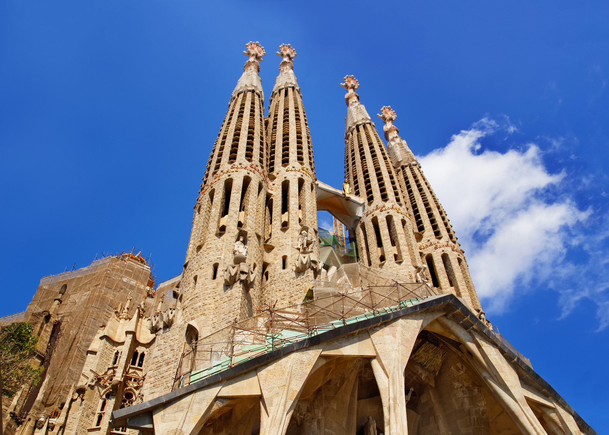 Steeples-of-Sagrada-Familia-in-Barcelona-in-Spain-564583788_2052x1466.jpeg