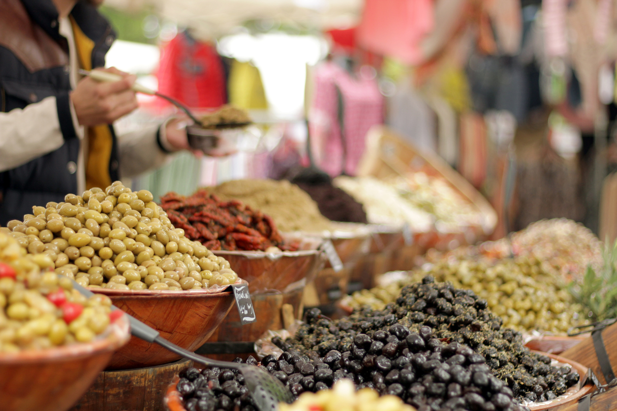 Nicely-arranged-heaps-of-olives-at-Arles-Market,-France-601943548_1258x838.jpeg