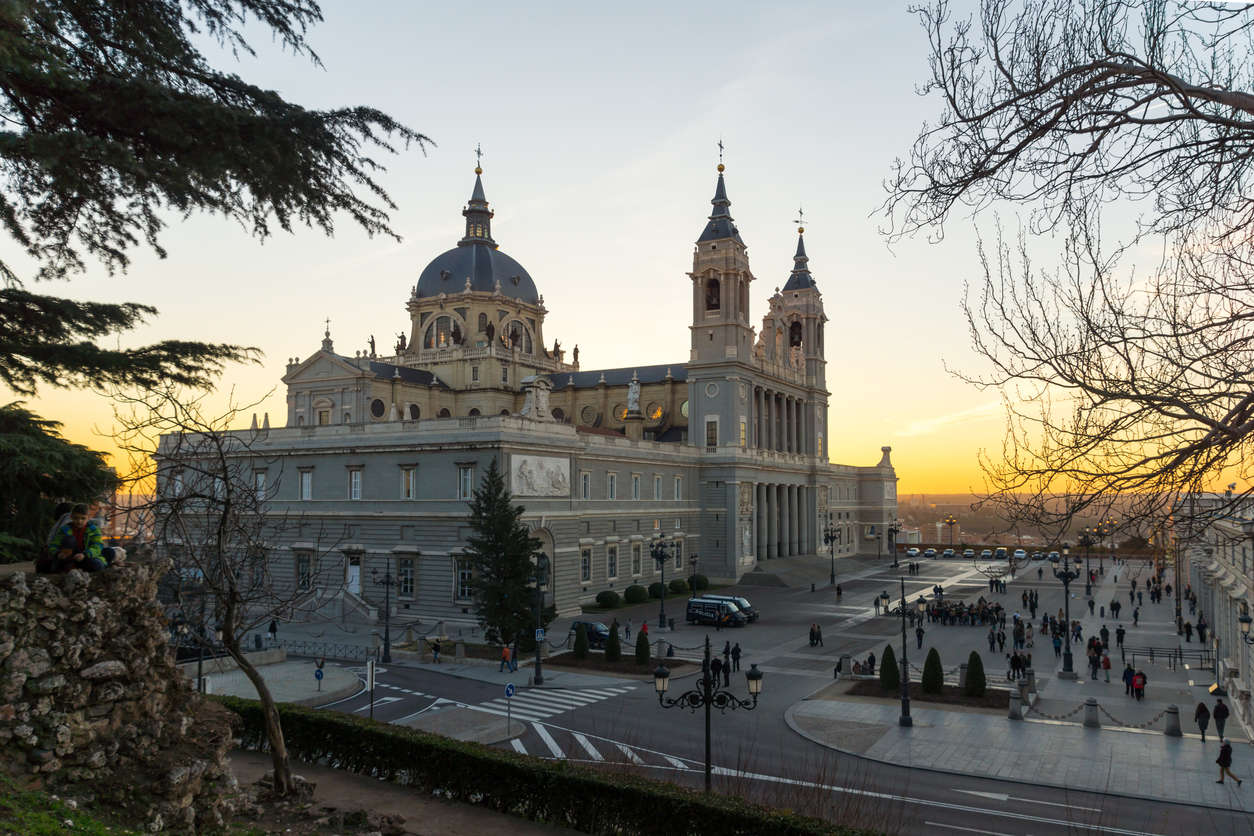 Amazing-Sunset-view-of-Almudena-Cathedral-in-City-of-Madrid,-Spain-918444376_1258x838.jpeg