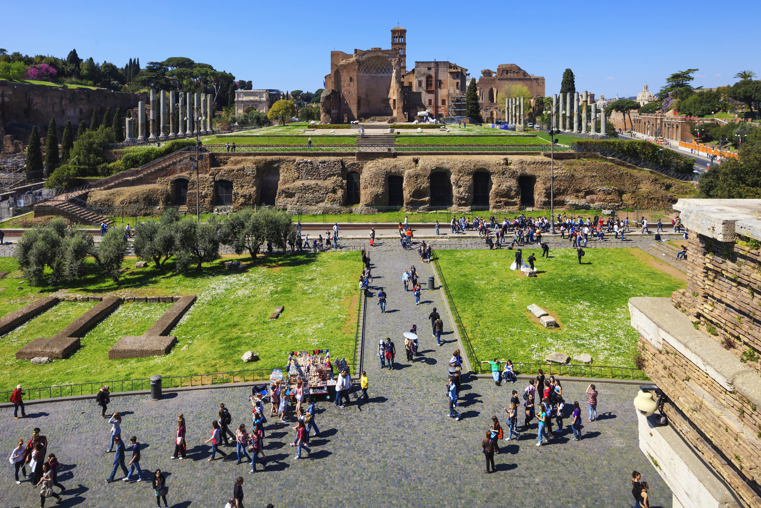 Roman-forum-ruins-panorama.-Unesco-heritage-site.-910714572_5591x3727.jpeg