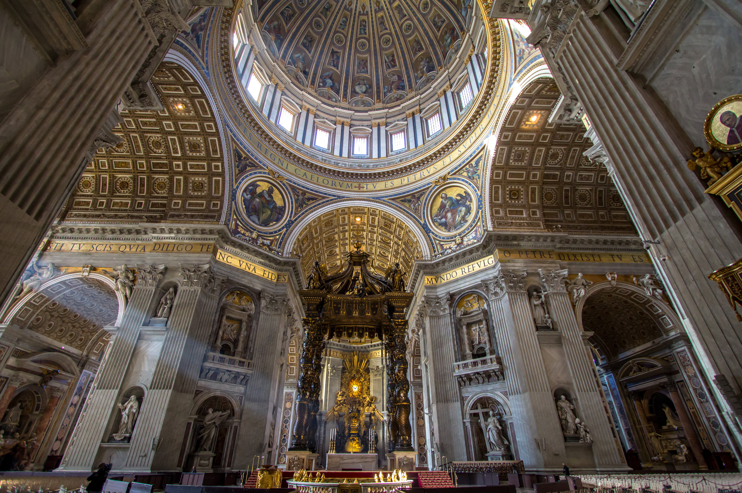 Interior-of-St.-Peters-Basilica,-Rome-681958870_5092x3383.jpeg