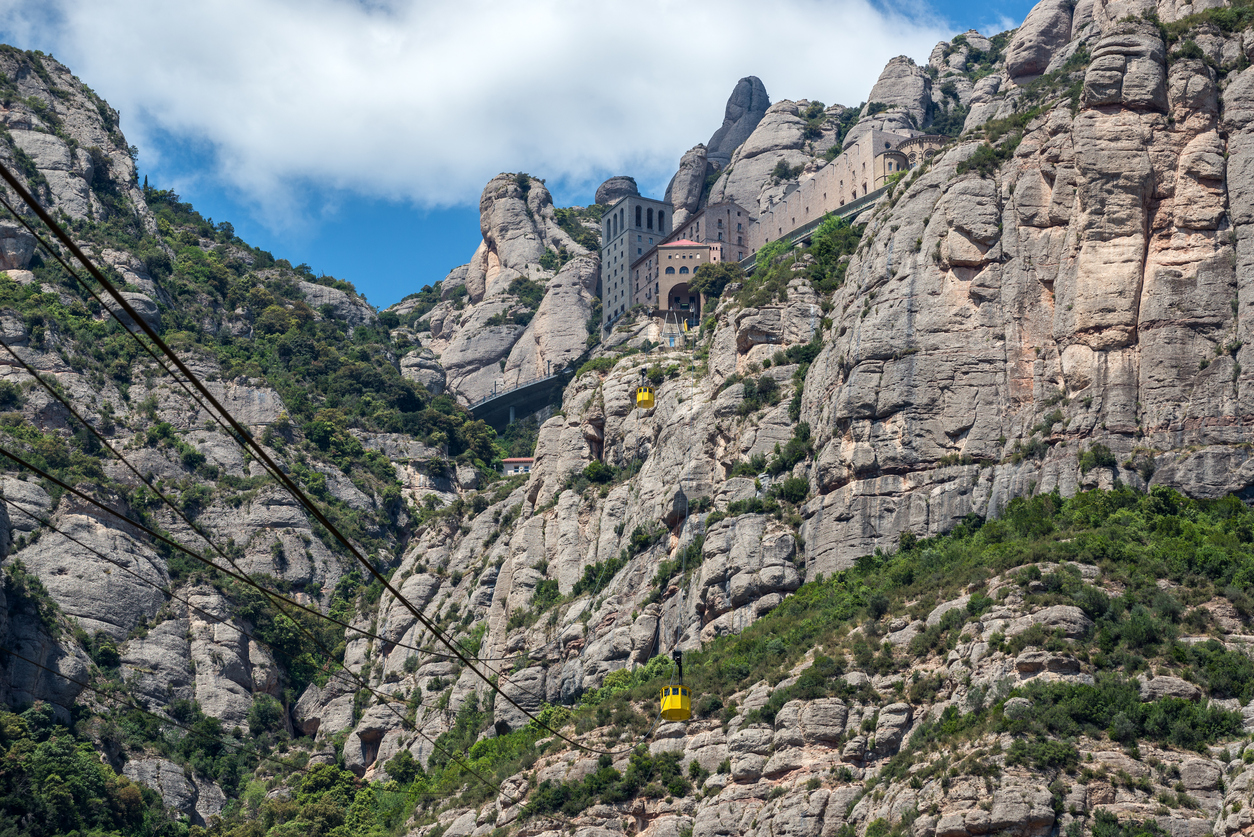 Mountains-in-Spain-654141062_1256x838.jpeg