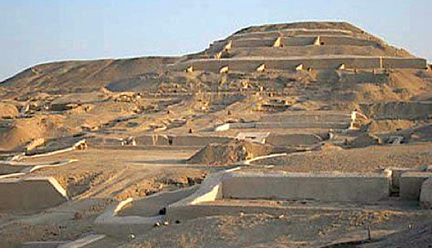 060A-Image Cahuachi Pyramid.jpg