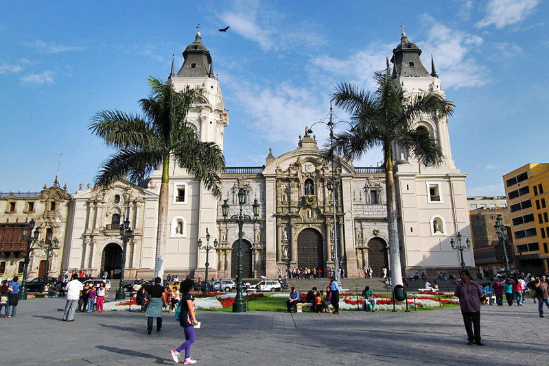 Peru-Lima-Cathedral-L.jpg