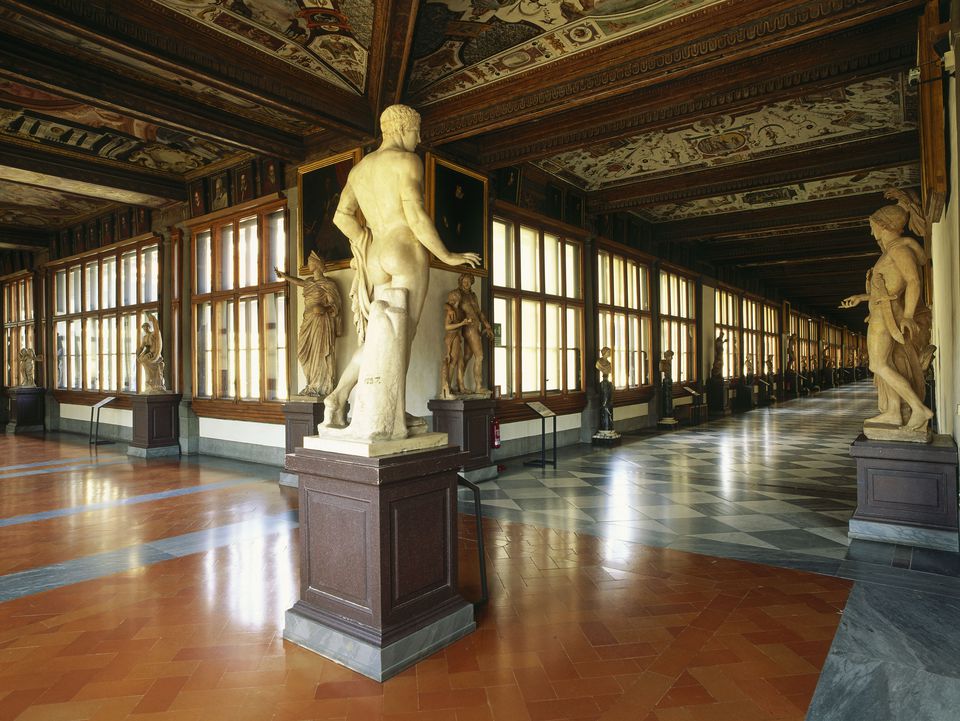 first-and-second-corridor-galleria-degli-uffizi-firenze-tuscany-italy-140504999-58eb748b3df78c51624d5090.jpg