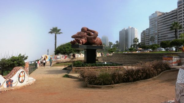 miraflores parque amor.jpg