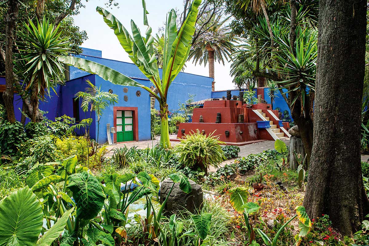 Frida-Kahlo-Casa-Azul-in-Coyoacan-Mexico-Yellowtrace-09.jpg
