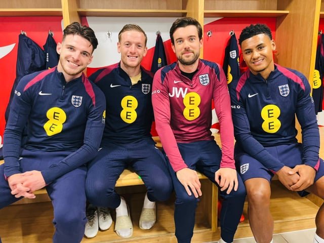 MARKS & SPENCER X JACK WHITEHAL X FA SOCIAL