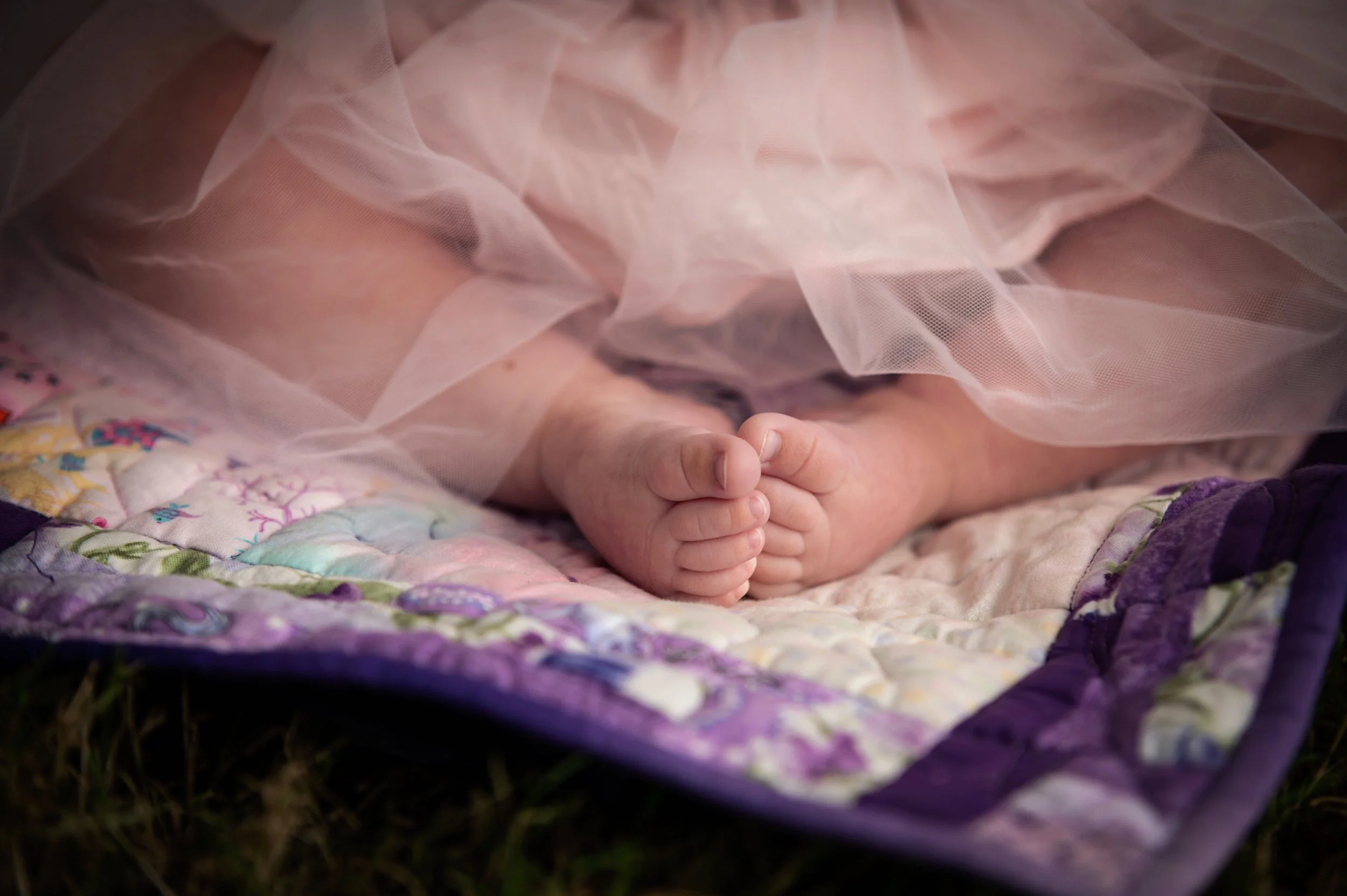 relaxed-newborn-photography-Exeter.jpg