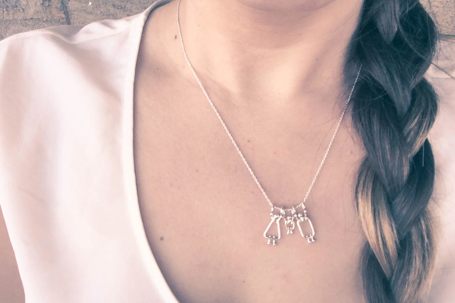 TM_COLLIER_3 pendentifs_maman + garçon + papa_03.jpg