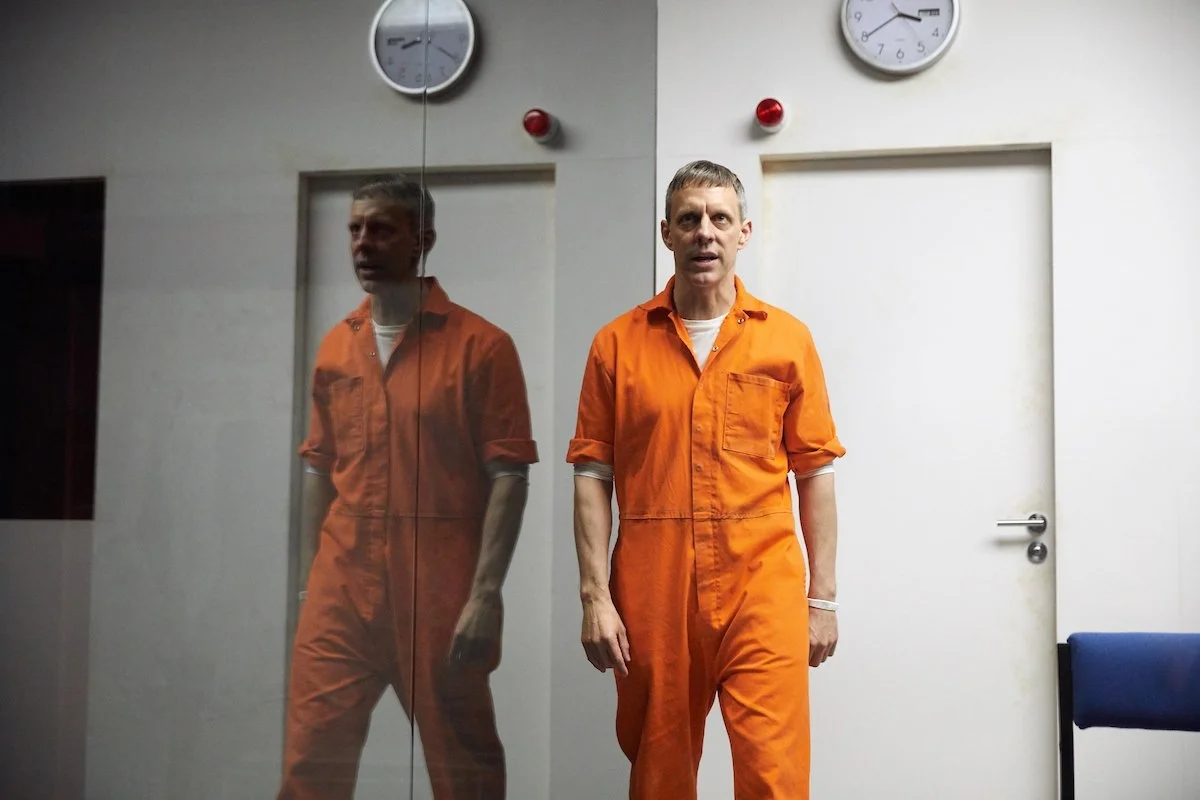 Building The Wall - Park Theatre (Jez Bond)
